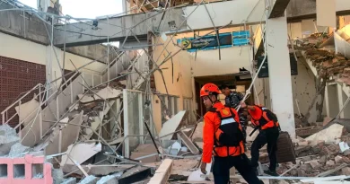 Número de mortos pelo terremoto de sábado na Indonésia sobe para 68 Número de mortos pelo terremoto de sábado na Indonésia sobe para 68