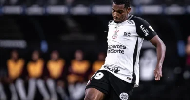 Corinthians negocia venda de volante por R$ 95 mi a clube da Premier League