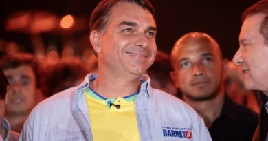 Campanha avalia que qualquer desfecho sobre Moraes favorece Flávio Campanha avalia que qualquer desfecho sobre Moraes favorece Flávio