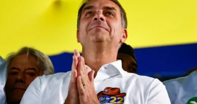 Bancada do Agro organiza caravana nacional em apoio a Flávio Bolsonaro Bancada do Agro organiza caravana nacional em apoio a Flávio Bolsonaro